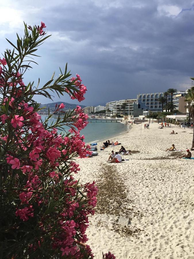Le California Apartment Juan-les-Pins Bagian luar foto