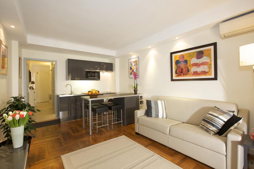 Le California Apartment Juan-les-Pins Bagian luar foto
